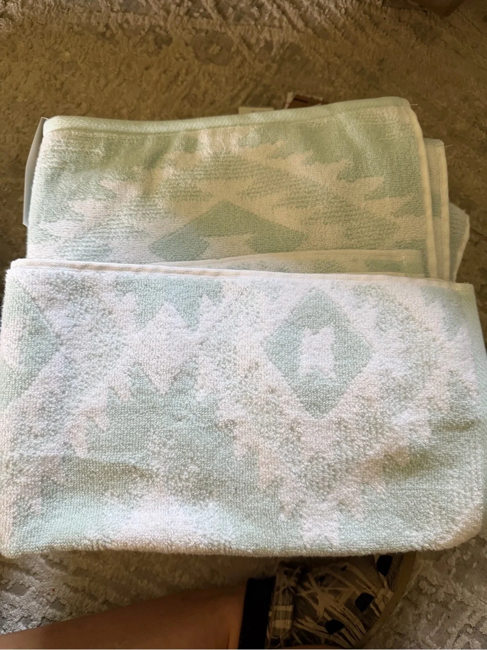 Wrangler Mint & White Geometric Bath Towels